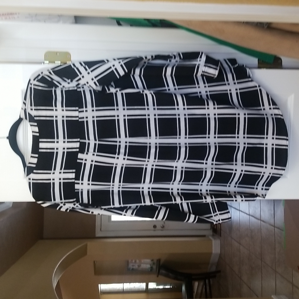 Gianni Bini Black & White Tunic Sz Large - Picture 4 of 5